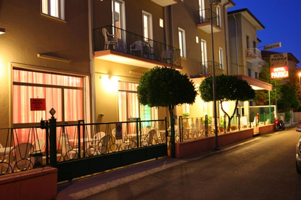 Hotel Parigi Rimini Exterior foto